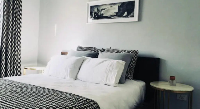 Luxury on 1b Patricia