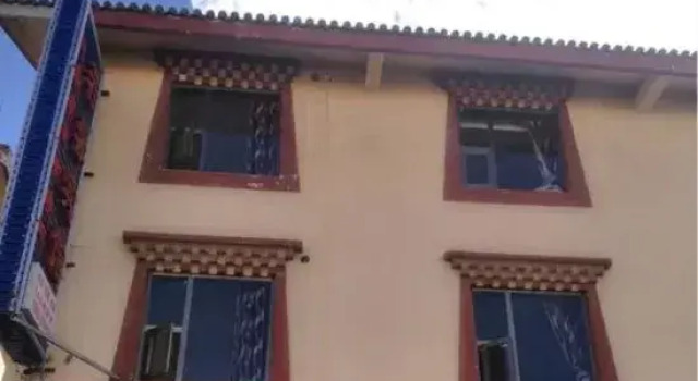 Ruo'er Ge Ruoxin Hotel, Varaa Hotelli Hotellit Sichuan pysäköinnillä, Pysäköinti