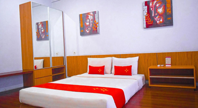 Valore Hotel, Rezervovat Hotel Cimahi West Java
