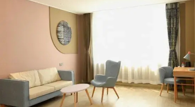 Люкс EASE•HOTEL | Homeinn Ease Hotel (Huanghua Municipal Government)