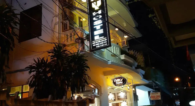 Amy Hostel Hue