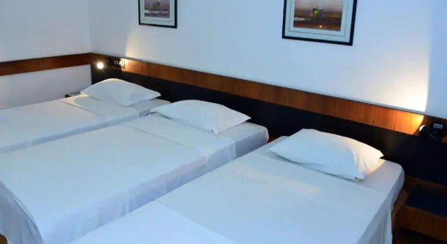 Трёхместный номер Standard Bahiamar Hotel