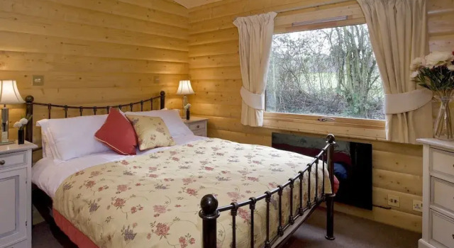 Апартаменты Cherbridge Lodges - Riverside lodges, short lets