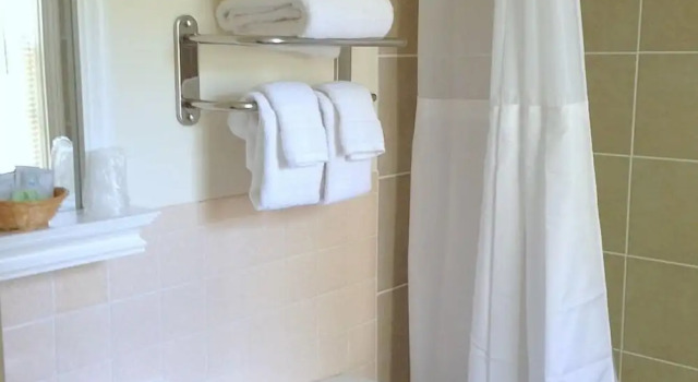 Четырёхместный коттедж Premium Craigville Beach Inn