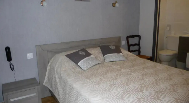 Двухместный номер Standard Logis Hotel et restaurant Auberge Le Ratelier