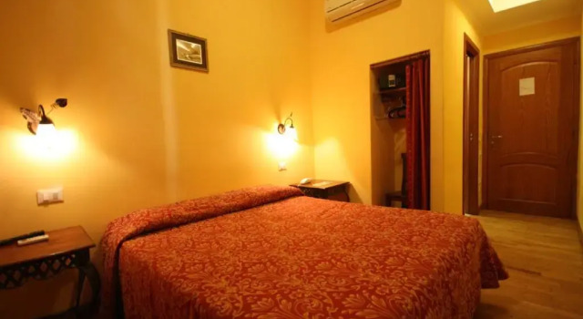 Двухместный номер Standard Hotel Cherubini