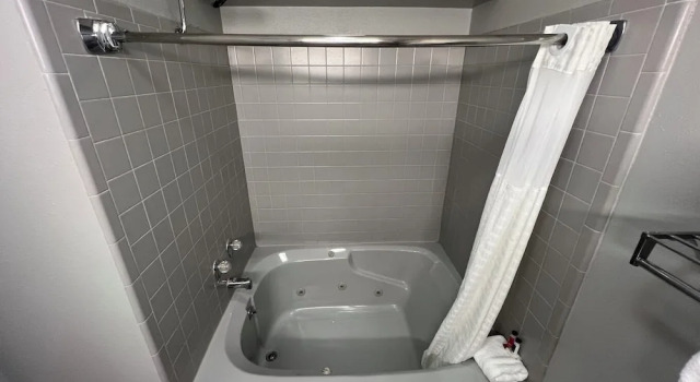 Двухместный номер Standard Greenfield Inn & Suites Elizabethtown, KY I65 Exit 94