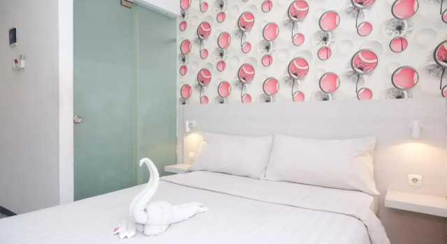 Red Orchid Semarang, Rezervovat Hotel Hotely v centru Semarang, hotely v centru Semarang, Parkování, Snídaně