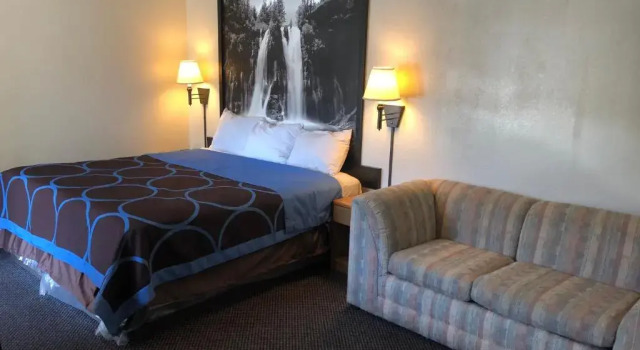 Standard huone Super 8 by Wyndham Red Bluff