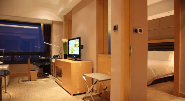 Shanghai Hongqiao Airport Hotel (Air China)