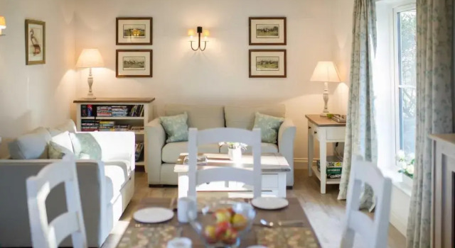 Cowdray Holiday Cottages