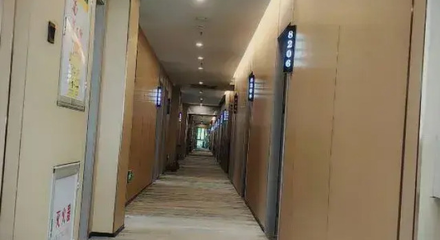 huayang Hotel, Book Hotel Siming 