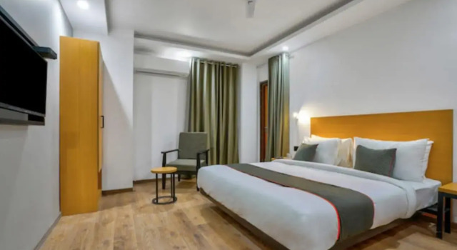 PK Boutique Hotel Noida Expressway, Забронировать Отель Нойда штат Уттар-Прадеш