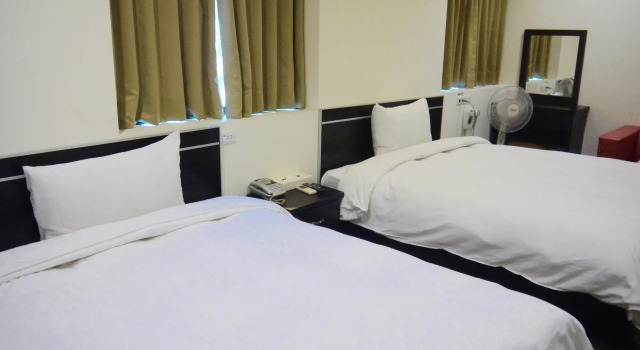 Standardowy dwuosobowy pokój Anshun Hotel