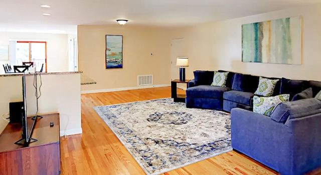 1731 Plum Street Duplex Unit B - 3 Br apts by RedAwning, Забронировать Дом для отпуска Point Loma 