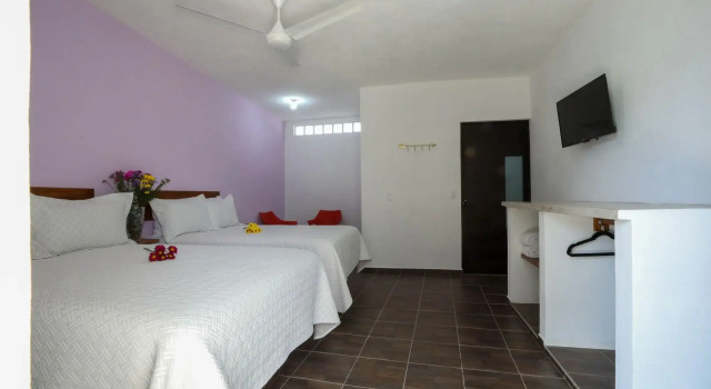 Hotel Del Mar, Book Hotel Barra de Navidad 