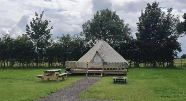 Семейный тент Swanns Bridge Glamping