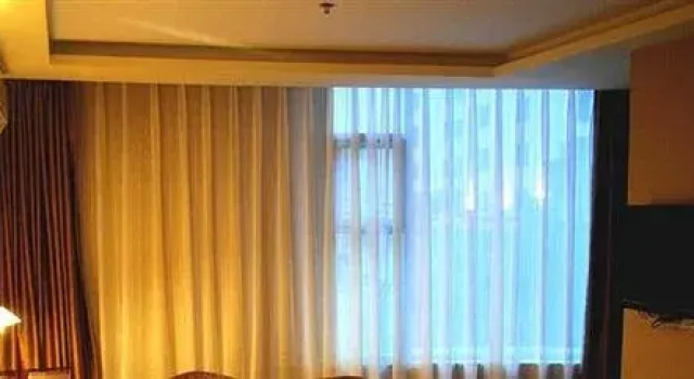 Fengyuan Hotel, Varaa Hotelli Hotellit Sichuan pysäköinnillä, Pysäköinti