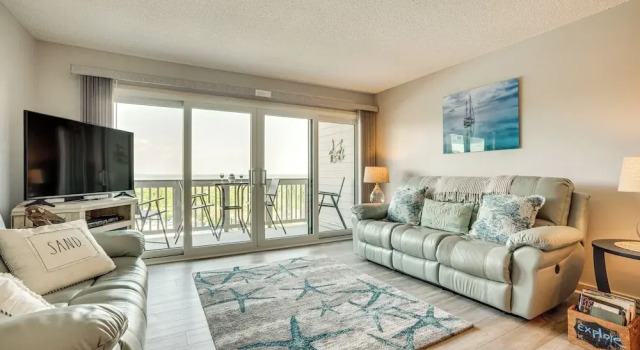 St Helena Island Condo - 1/2 Mi to Beach