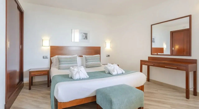 Marins Beach Club, Book Condo Hotel Sant Llorenç des Cardassar Majorca