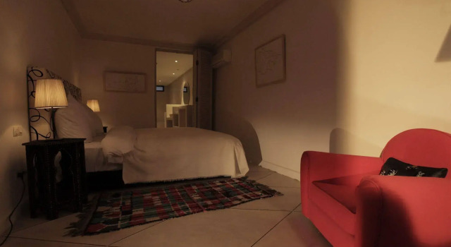 Villa Warhol, Reservar Vila Casablanca 