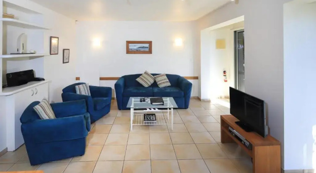 Апартаменты с 2 комнатами рядом с пляжем Onetangi Beach Apartments