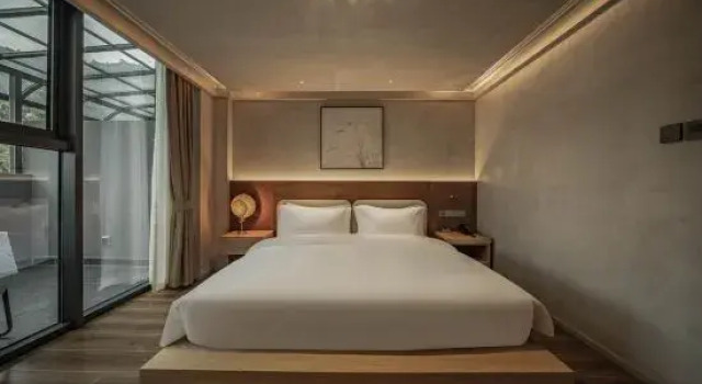 Семейный люкс Дуплекс с видом на реку Ya'an Xingzhi Homestay (Panda Exhibition Center Green Island Park)