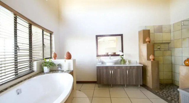 Люкс Executive с видом на горы La Roca Guest House