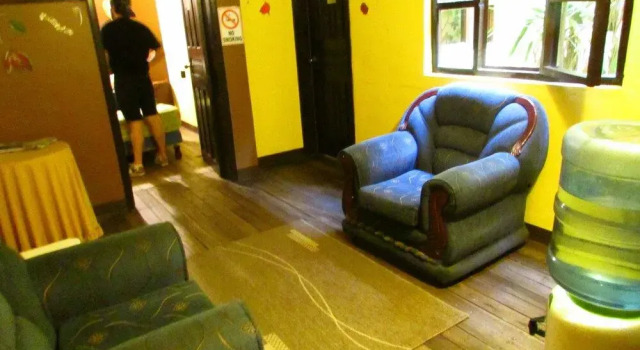 The Secret Garden, Book Hostel Cheap Hotels in Sierra
