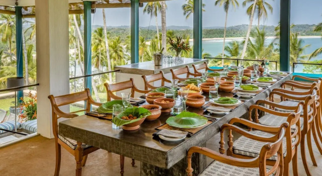 Коттедж Spectacular Hilltop Beach Villa Located Next To A Surf Break