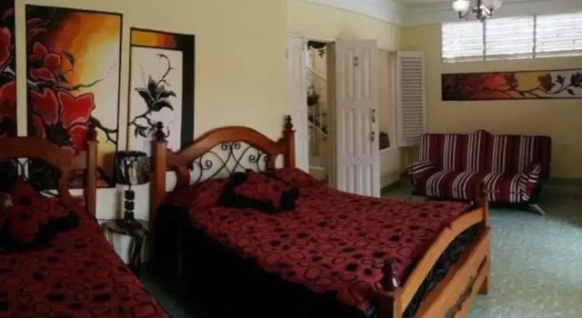 Girasol and Friends Rooms, Забронировать Отель Отели Santiago de Cuba Province с завтраком, Завтраки