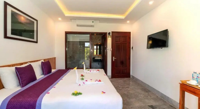 Трёхместный номер Standard с балконом Lama Villa Hoi An