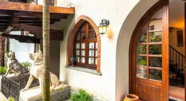 House Torre Lesa, Varaa Hotelli 3 tähden hotellit kohteessa Piemonte, 3*