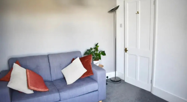 Bright 3 Bedroom House Near Queens Park, Забронировать Отель Отели Исторического графства Суссекса 3 звезды, 3*