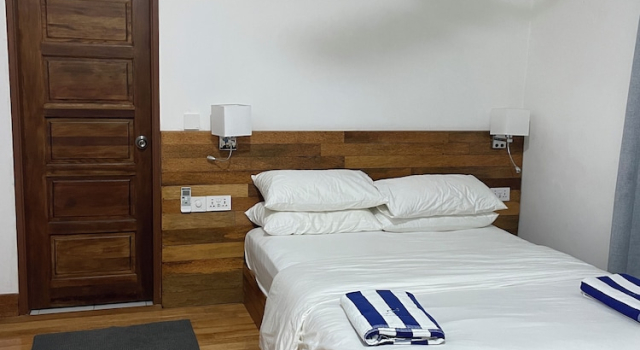 Mandhoo Inn, Rezervovat Penzión Alif Alif Atoll Maledivy