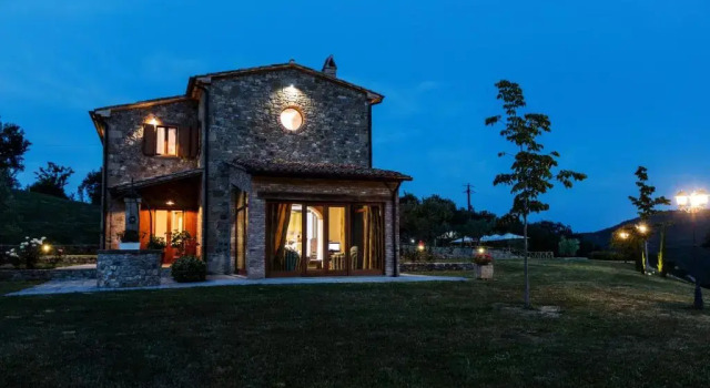 Villa With 8 Bedrooms in Pérouse, With Private Pool, Enclosed Garden a, Varaa Villa Umbertide Umbria