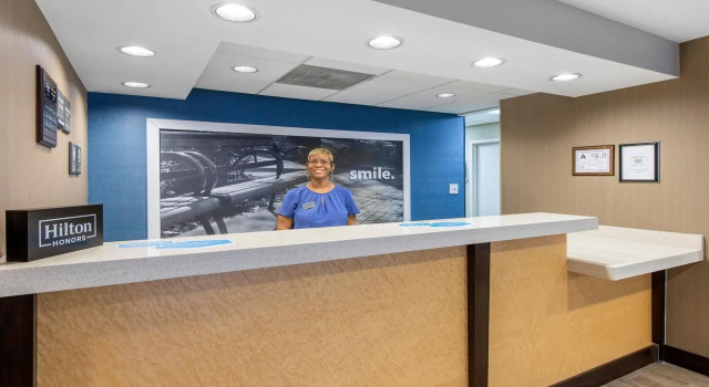 Hampton Inn Mebane, Забронировать Отель Мебан Северная Каролина