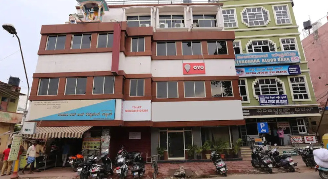 OYO 5586 Prakash Palace, Rezervovat Hotel Hotely v Bangalore s parkováním, Parkování
