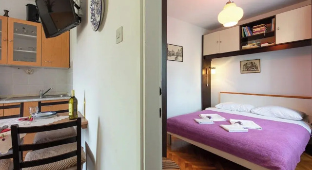 Студия Apartments Lavanda-Kate