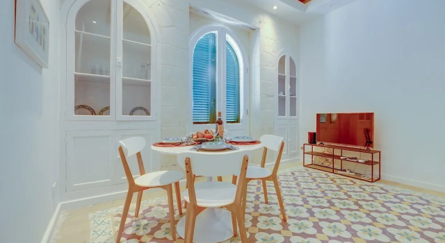 Central 1BR Apartment in Valletta