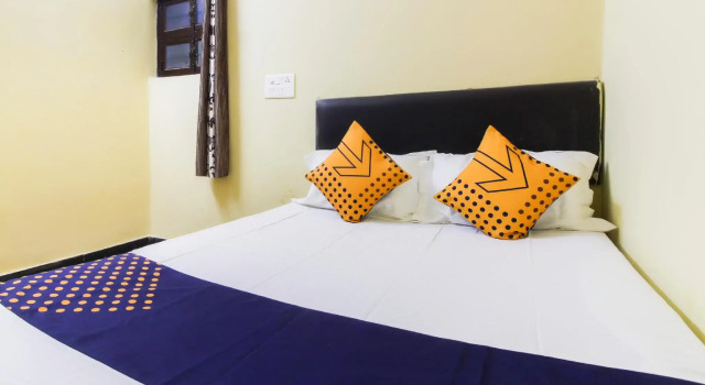 SPOT ON 49298 Hotel Midland Lodge, Rezerwuj Hotel Hajdarabad 