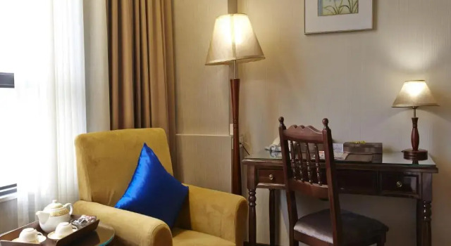 Четырёхместный номер Deluxe Royal Chiayi Hotel