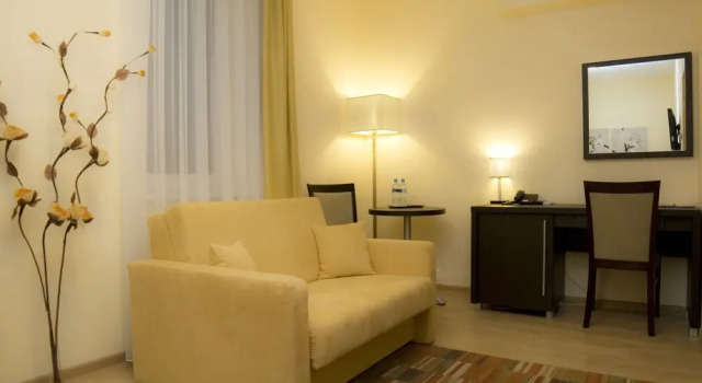Hotel Safir, Buchen Sie Hotel Posen 