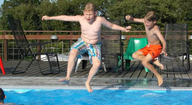 Sandkaas Family Camping & Cottages, Buchen Sie Campingplatz Camping & Glamping in Bornholm, Campingplatz