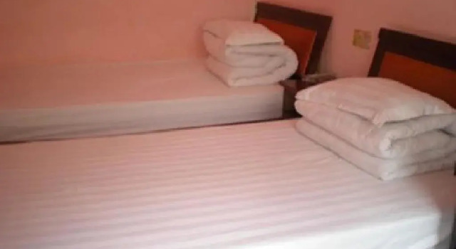 Jindiyang Business Inn, Prenota Hotel Yulin Shaanxi