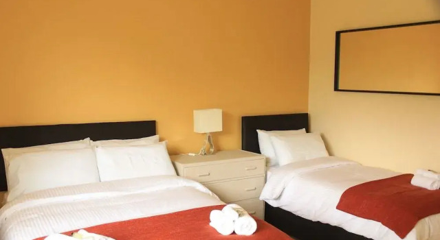 Blue Door House, Book Hotel Hotels in Kerry with Parking, Parking