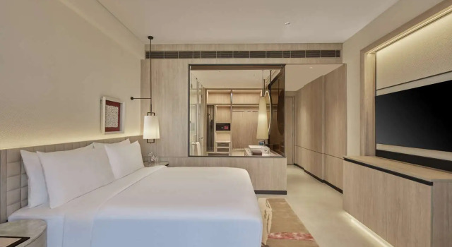 Номер Executive Hilton Gurugram Baani City Centre