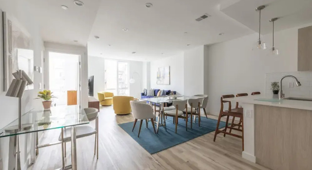 Апартаменты Luxury Deedee's Lofts on Jackson