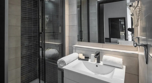 Номер Standard Hôtel Bristol Union Intra Muros