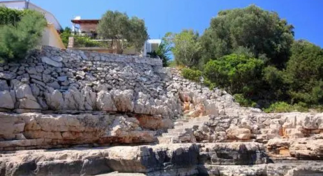Robinson Leonardo, Varaa Huoneisto Pokrivenik Split-Dalmatia